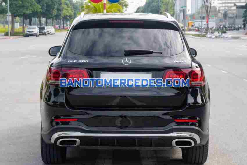 Cần bán gấp xe Mercedes Benz GLC 300 4Matic 2020 màu Đen