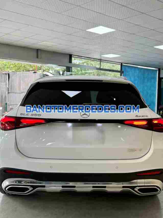 Xe Mercedes Benz GLC 300 4Matic đời 2023 đẹp bán gấp
