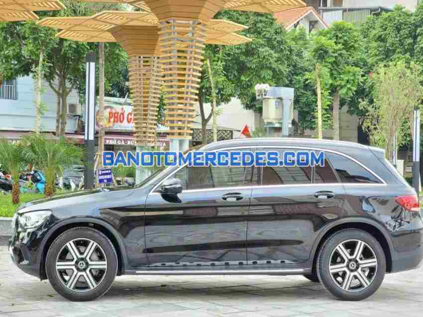 Cần bán Mercedes Benz GLC 200 4Matic Máy xăng 2021 màu Đen