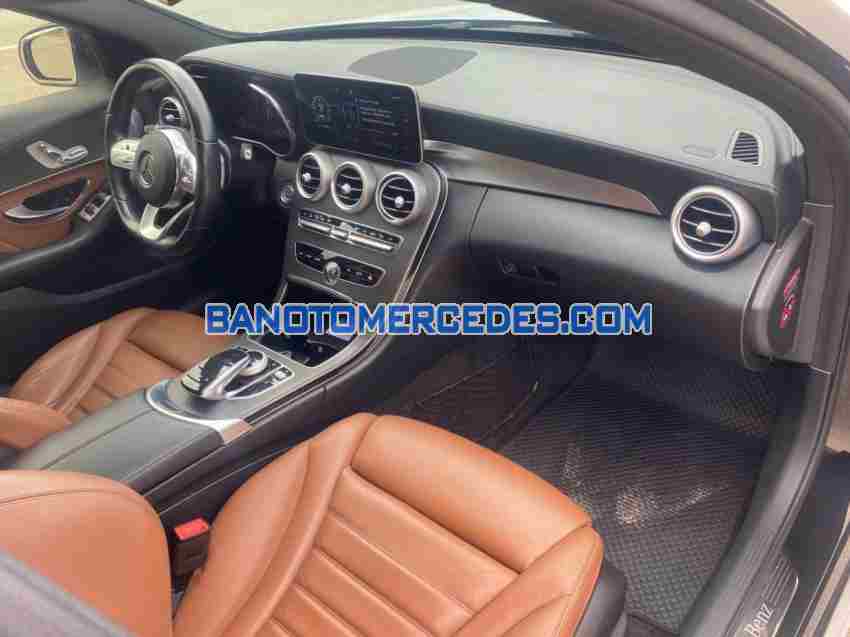 Cần bán gấp Mercedes Benz C class C300 AMG năm 2019 giá cực tốt