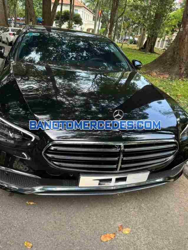 Cần bán xe Mercedes Benz E class E200 Exclusive màu Đen 2021