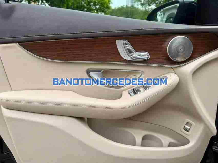 Cần bán Mercedes Benz GLC 200 4Matic 2022 xe đẹp