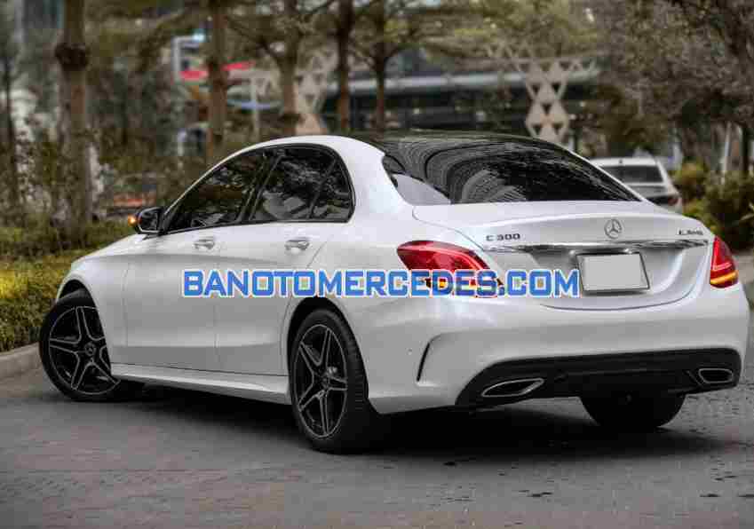 Cần bán Mercedes Benz C class C300 AMG 2019 xe đẹp