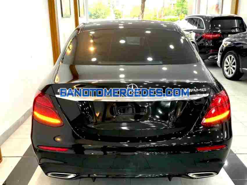 Mercedes Benz E class E300 AMG 2019 Số tự động cực đẹp!