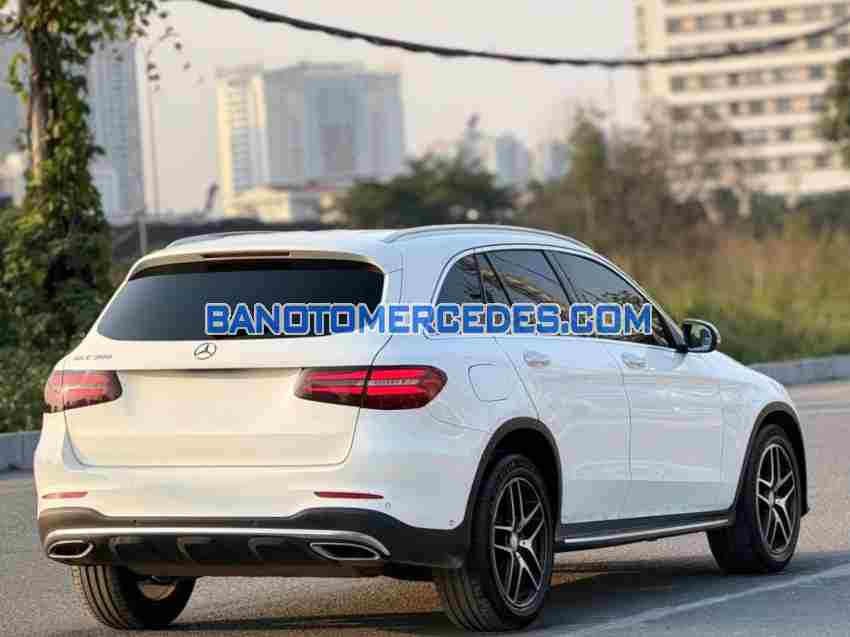 Mercedes Benz GLC 300 4Matic 2016 giá cực tốt
