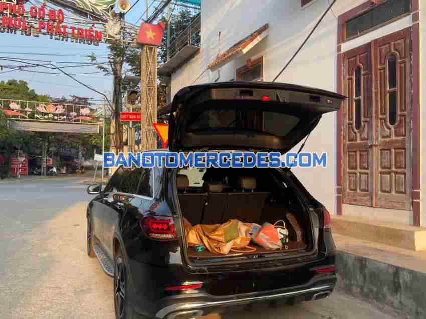 Bán xe Mercedes Benz GLC 300 4Matic đời 2020 - Giá tốt