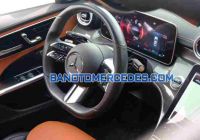 Cần bán gấp xe Mercedes Benz C class C300 AMG năm 2021, màu Trắng, Số tự động