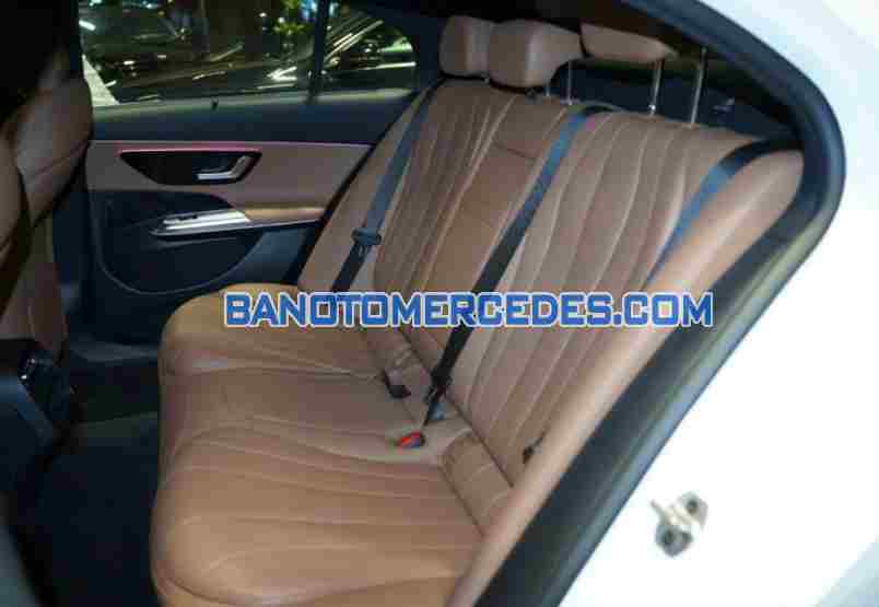 Bán xe Mercedes Benz E class E200 Avantgarde đời 2025, màu Trắng, giá cạnh tranh