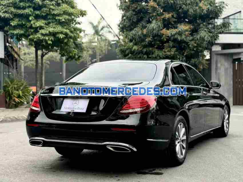 Cần bán xe Mercedes Benz E class E200 màu Đen 2019