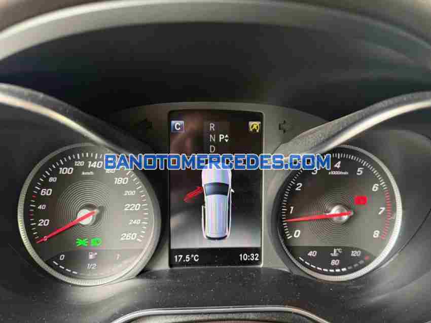 Mercedes Benz GLC 300 4Matic năm 2019 cần bán