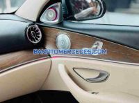 Cần bán xe Mercedes Benz E class E200 màu Đen 2017