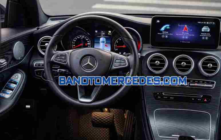 Mercedes Benz GLC 300 4Matic 2019 giá cực tốt