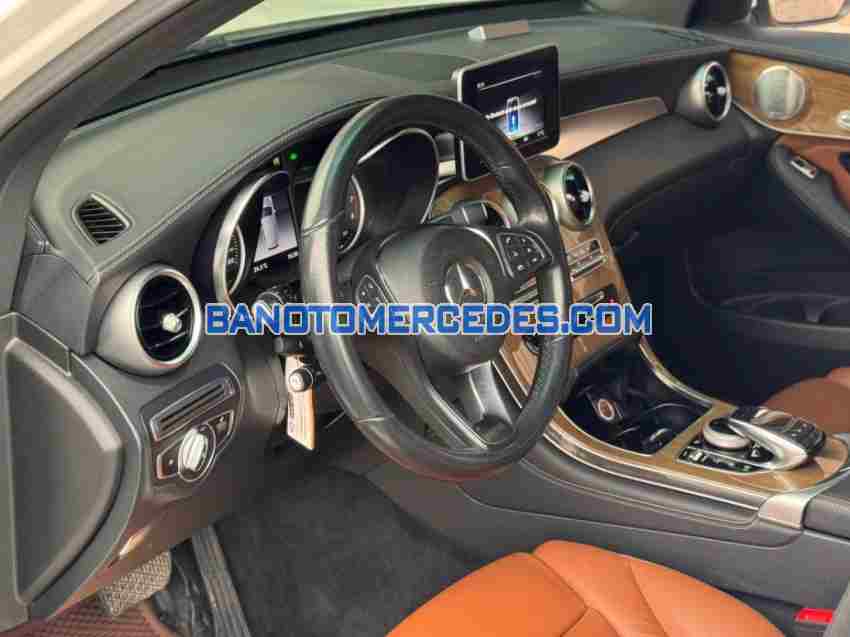 Mercedes Benz GLC 250 4Matic 2018 Máy xăng, xe đẹp