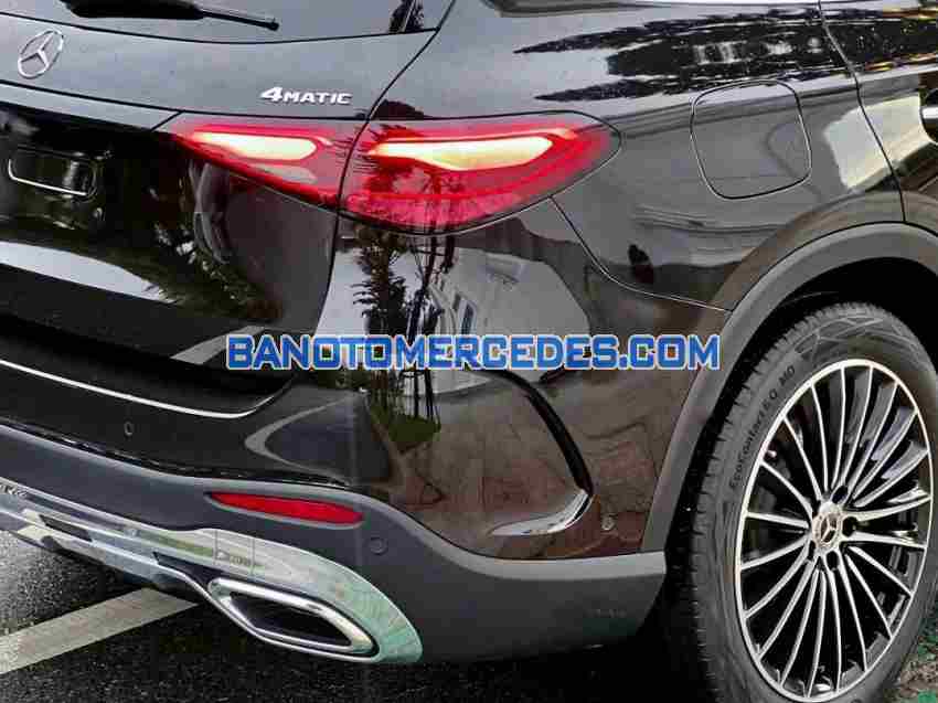 Xe Mercedes Benz GLC 300 4Matic đời 2023 đẹp bán gấp