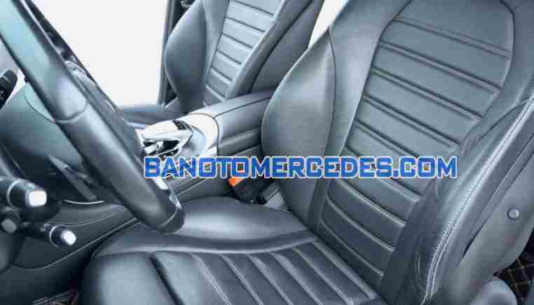 Cần bán xe Mercedes Benz GLC 300 4Matic 2016, xe đẹp