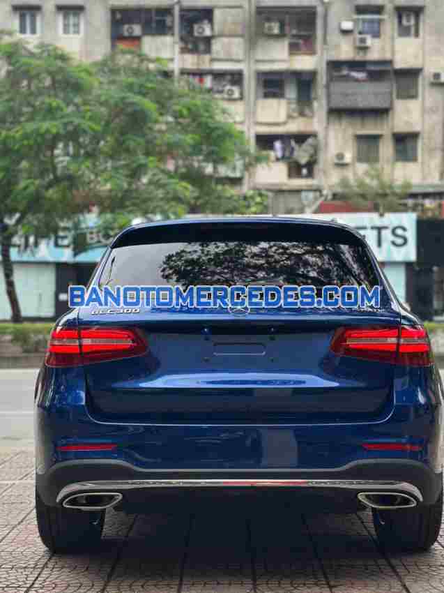 Cần bán Mercedes Benz GLC 300 4Matic Máy xăng 2018 màu Xanh