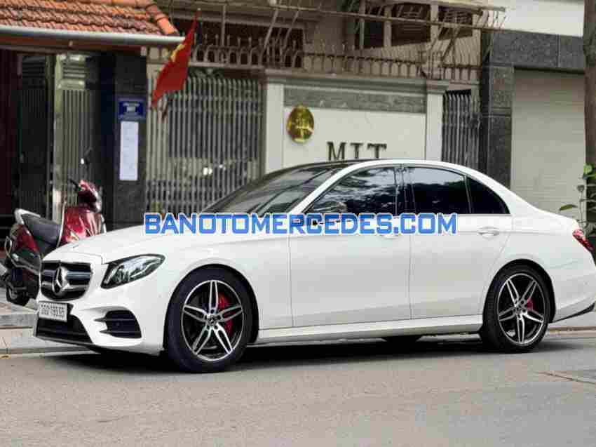 Mercedes Benz E class E300 AMG model 2017 xe chuẩn hết ý
