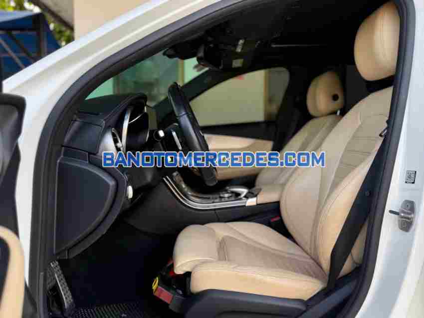 Mercedes Benz C class C300 AMG 2017 giá cực tốt