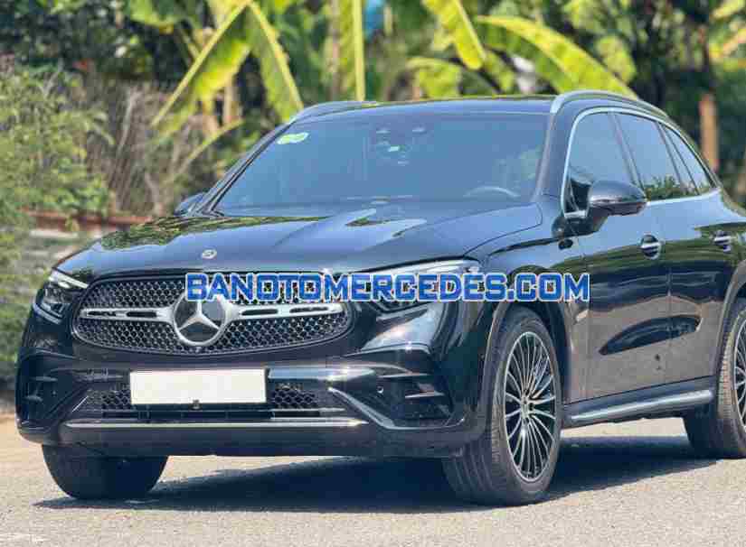 Cần bán gấp xe Mercedes Benz GLC 300 4Matic 2025 màu Đen