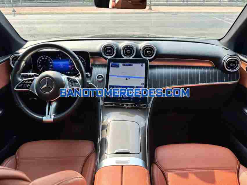 Bán Mercedes Benz GLC 200 4Matic, màu Đen, Máy xăng, 2023