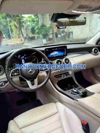 Cần bán gấp Mercedes Benz C class C200 Exclusive đời 2021, màu Trắng