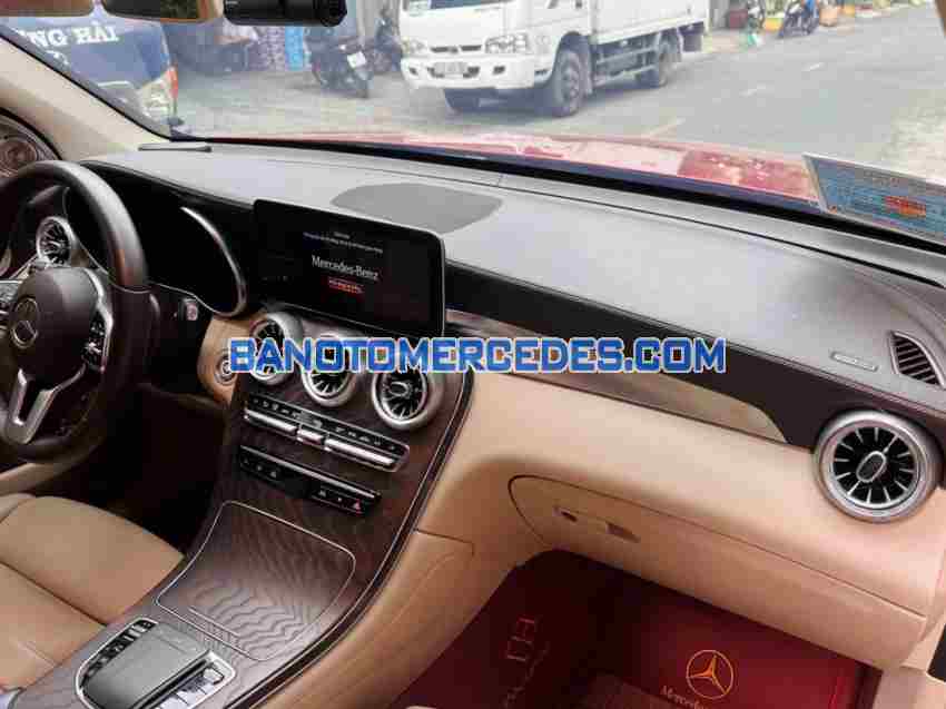 Bán Mercedes Benz GLC 200 4Matic 2020 - giá tốt
