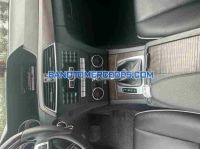 Cần bán gấp Mercedes Benz C class C250 đời 2012, màu Trắng