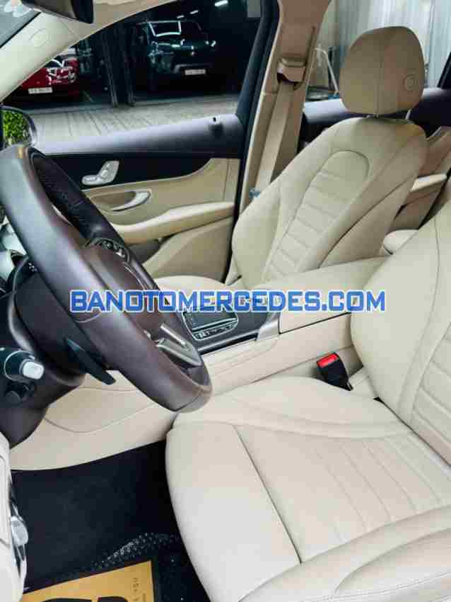 Bán Mercedes Benz GLC 300 4Matic đời 2021 xe đẹp - giá tốt