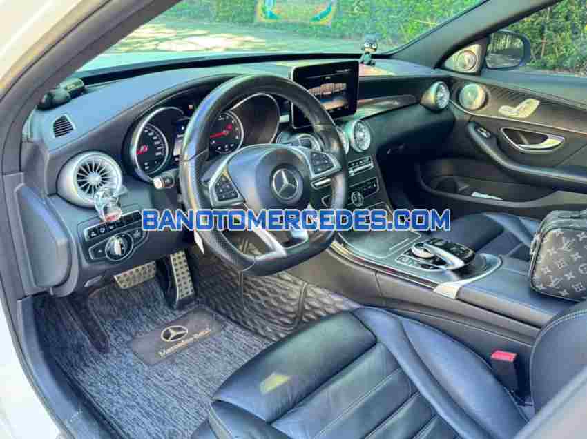 Bán xe Mercedes Benz C class C300 AMG đời 2016 - Giá tốt