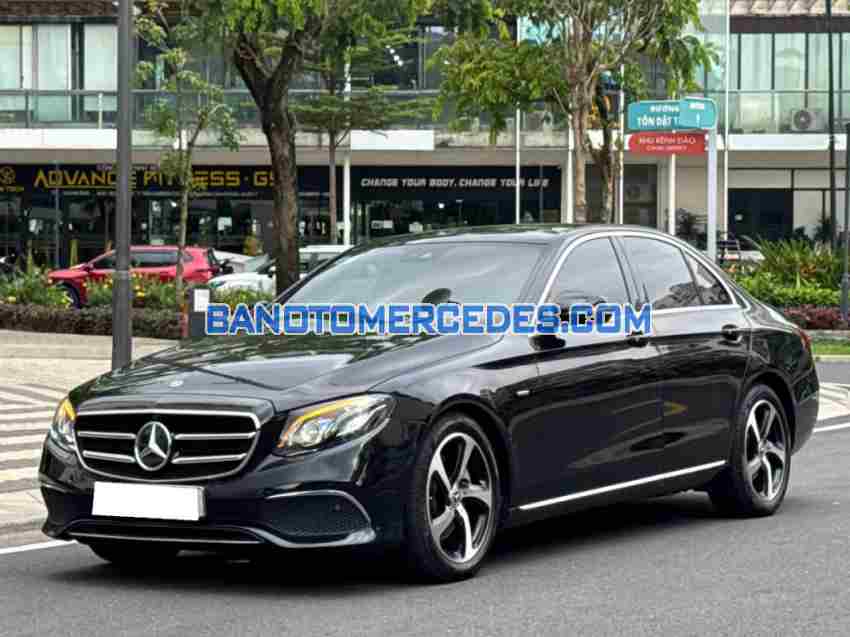 Mercedes Benz E class E200 Sport sản xuất 2019 cực chất!