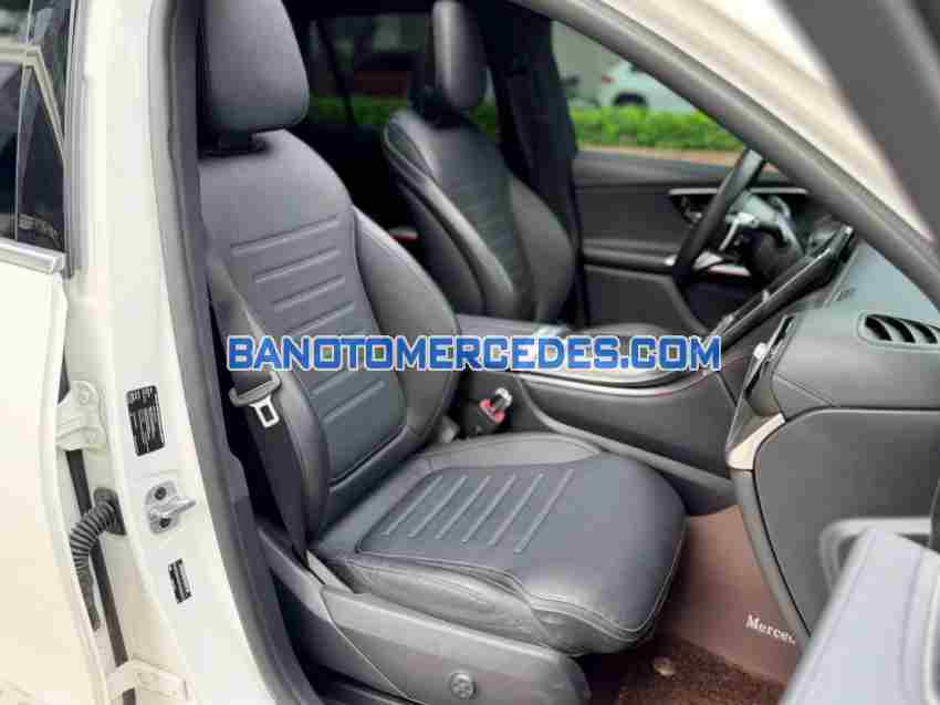 Cần bán Mercedes Benz GLC 300 4Matic 2023, xe đẹp giá rẻ bất ngờ