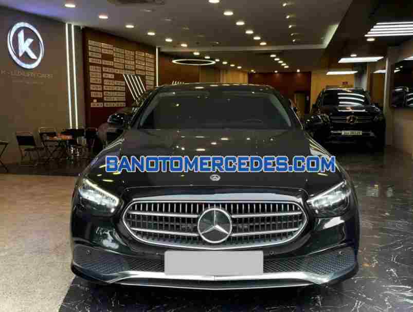 Cần bán xe Mercedes Benz E class E180 màu Đen 2022