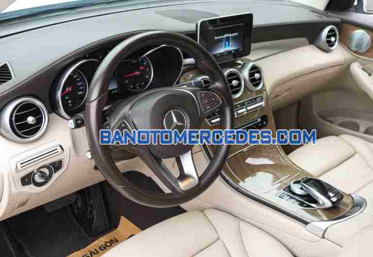 Cần bán xe Mercedes Benz GLC 250 4Matic 2018 Số tự động