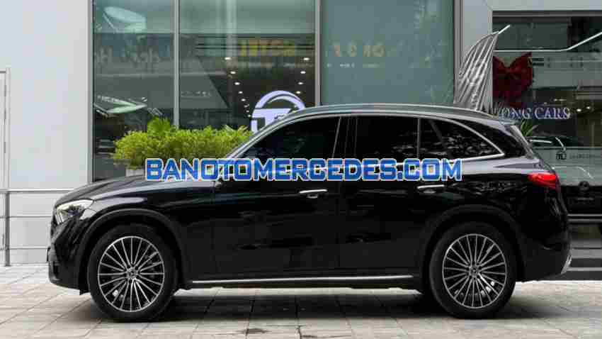 Cần bán Mercedes Benz GLC 300 4Matic Máy xăng 2023 màu Đen