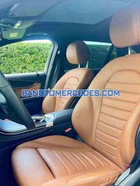 Cần bán gấp xe Mercedes Benz GLC 300 4Matic 2018 màu Đen