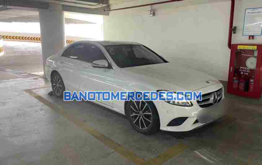 Cần bán xe Mercedes Benz C class C200 màu Trắng 2019