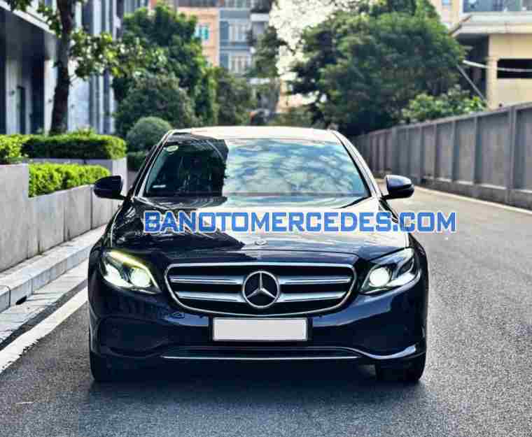 Cần bán Mercedes Benz E class E250 Máy xăng 2017 màu Xanh